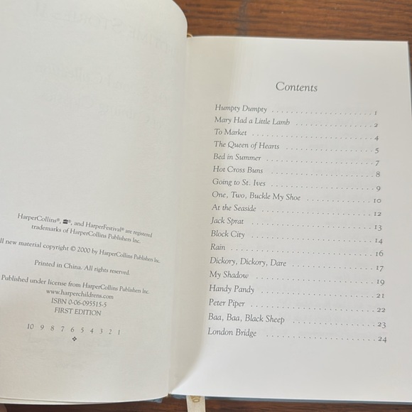 Hallmark Bedtime Stories II Blue and Gold Book - Picture 4 of 7